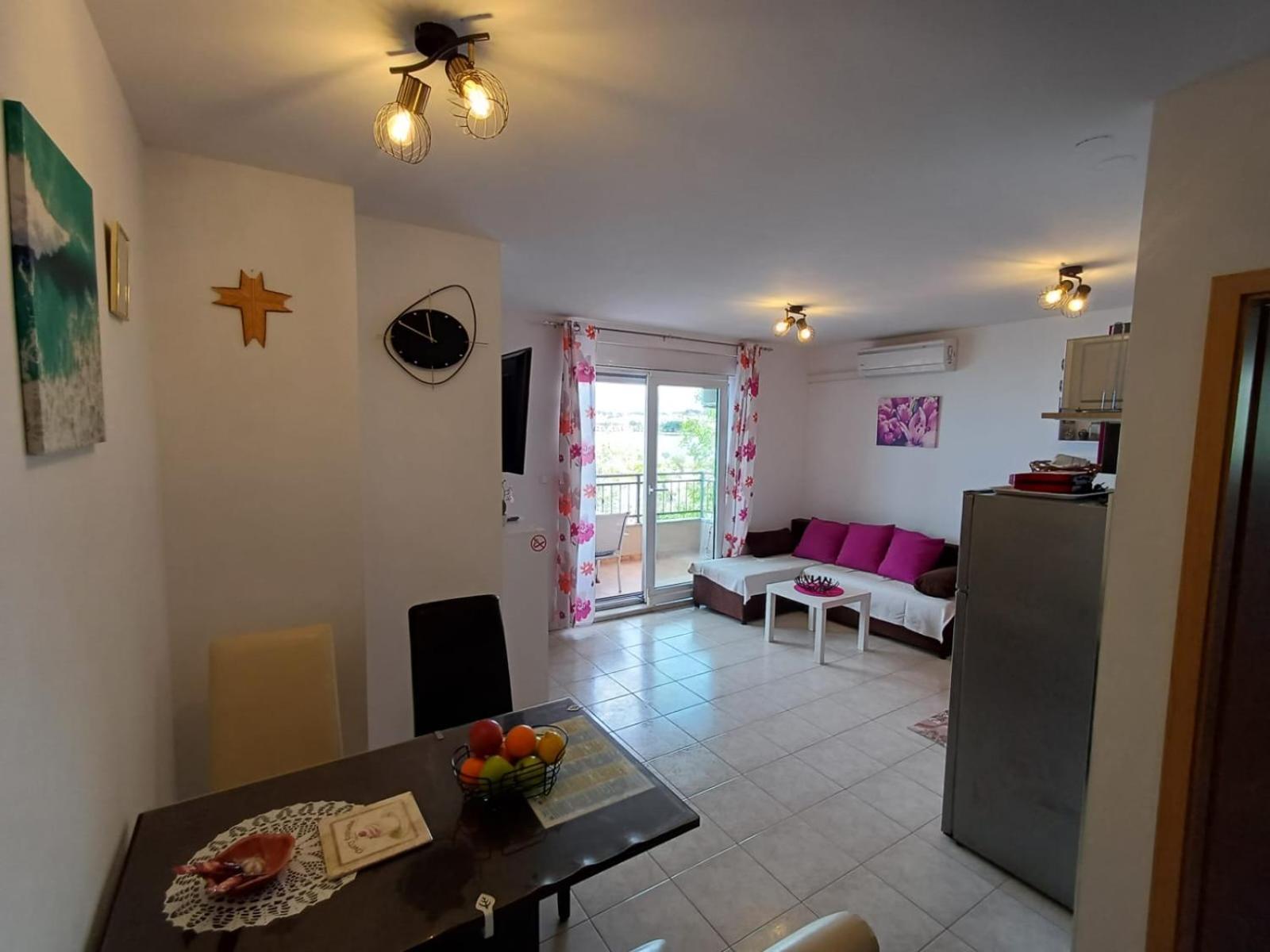 Apartments Cappuccino Ποντστράνα Εξωτερικό φωτογραφία